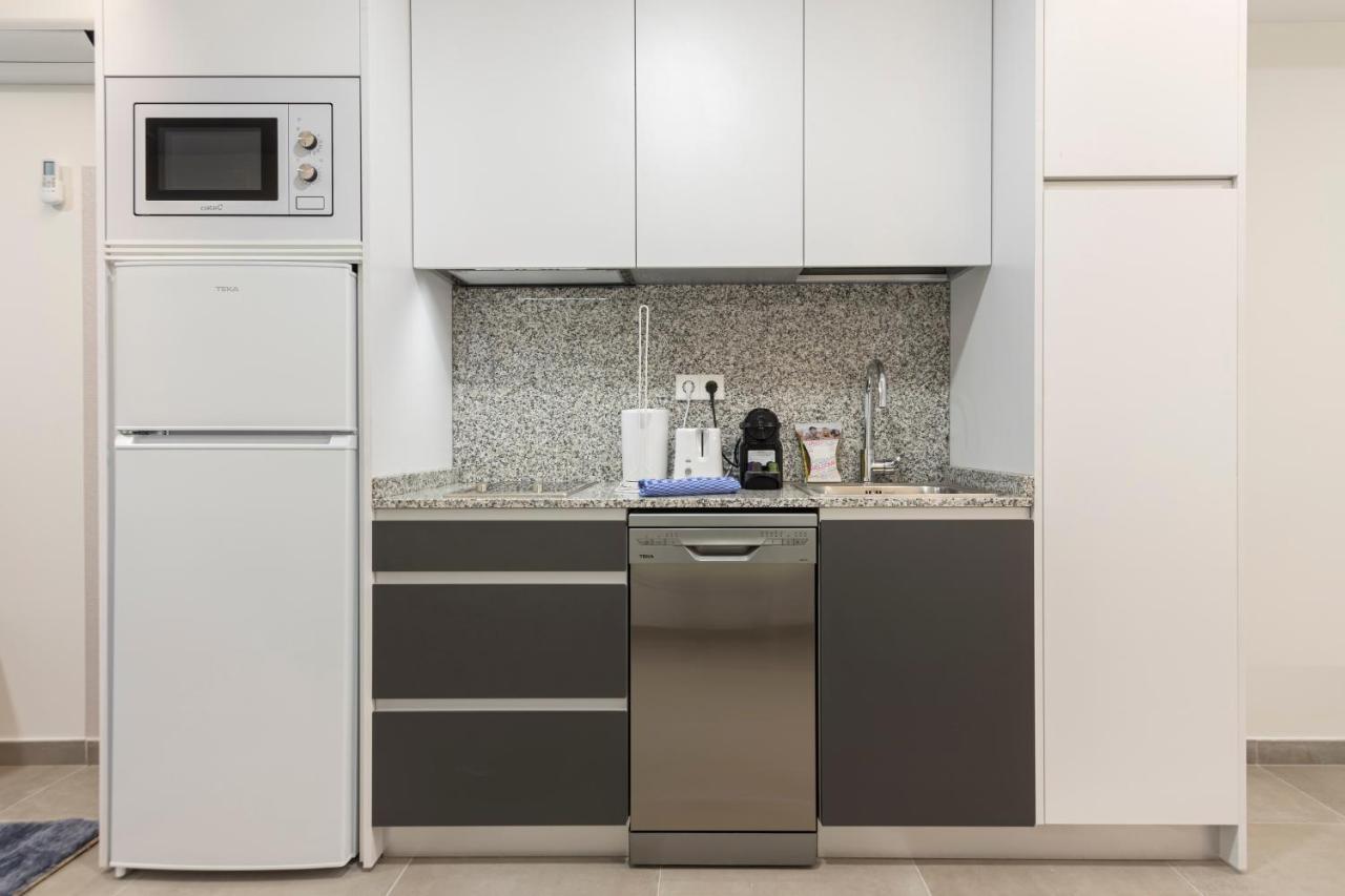 Apa 121 Apartment Madrid Bagian luar foto